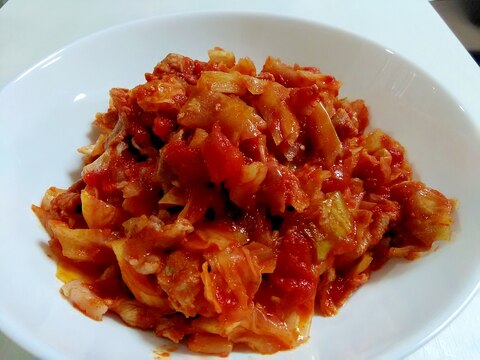 トマト缶で☆豚肉とキャベツのトマト煮